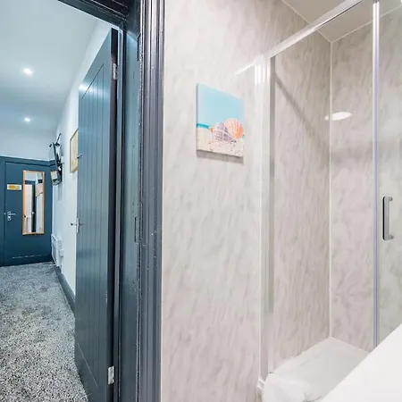 -f19gh- For Relaxed & Cosy Stay,free Parking,wifi Апартаменти