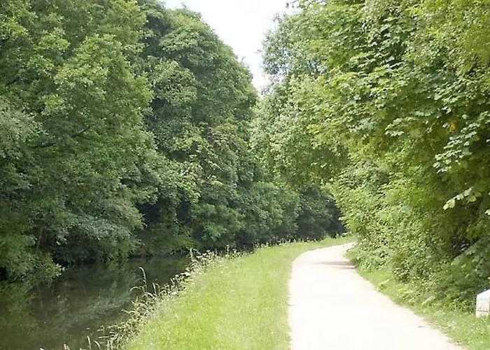 -f19gh- For Relaxed & Cosy Stay,free Parking,wifi Leeds (West Yorkshire)