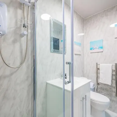 Apartment -f19gh- For Relaxed & Cosy Stay,free Parking,wifi